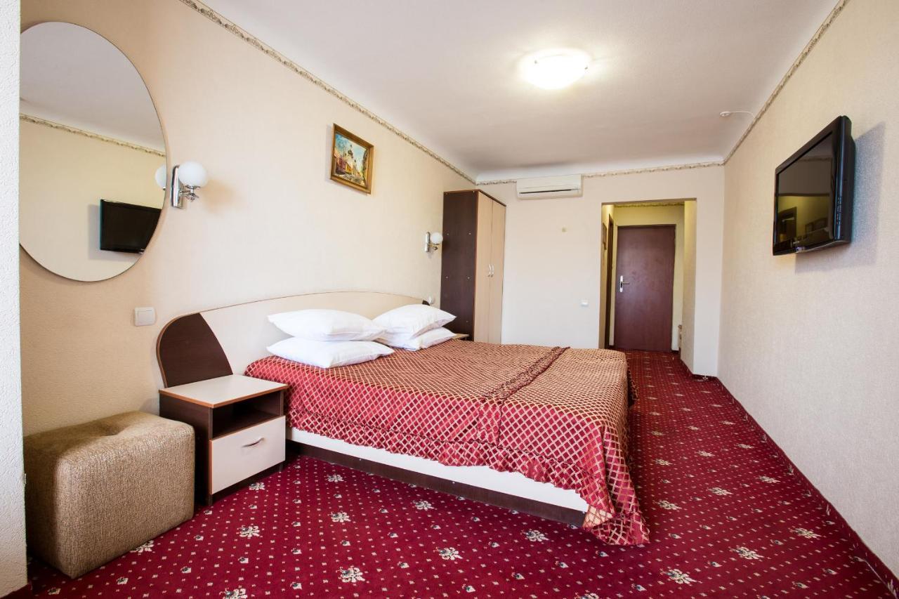 Bukovyna Hotel Черновцы Экстерьер фото