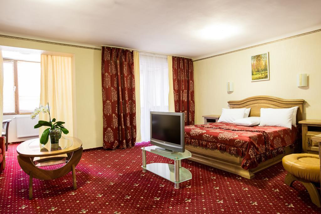 Bukovyna Hotel Черновцы Экстерьер фото